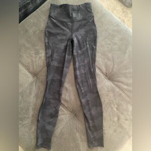 Lululemon Fast & Free Camo leggings EUC 4